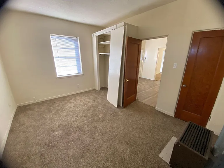 715-725 Copper Ave NW — Photo 12