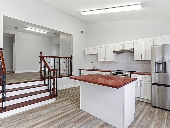 5th image of 545 Brayton Ave