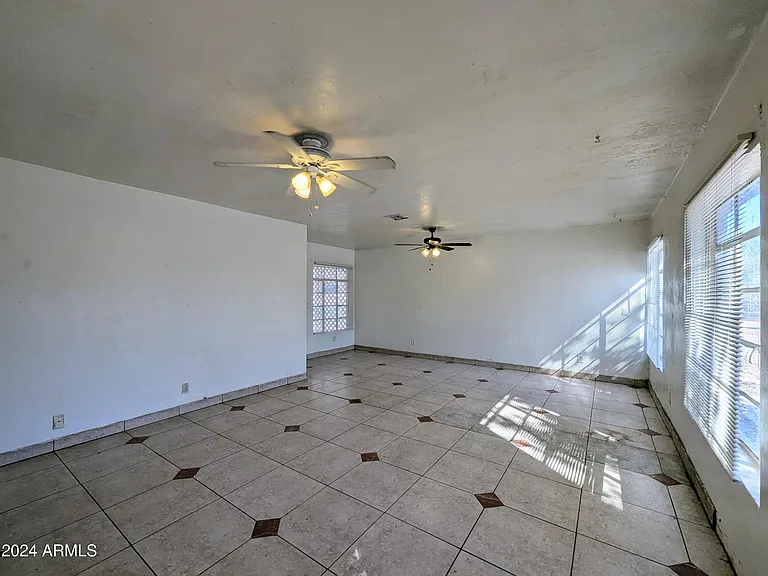 1314 W Whitton Ave — Photo 11