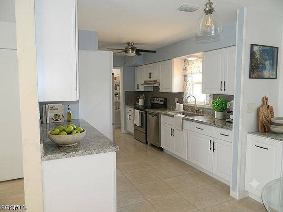5th image of 1417 Huntdale St E