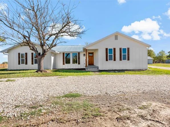9568 Farm Road 195, Paris, TX 75462