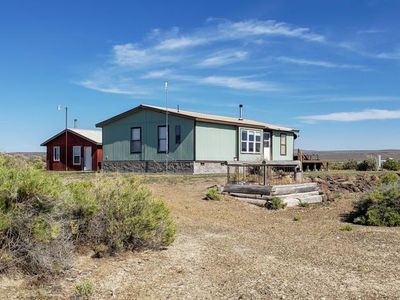 89845 Casad Ln, Christmas Valley, OR, 97641