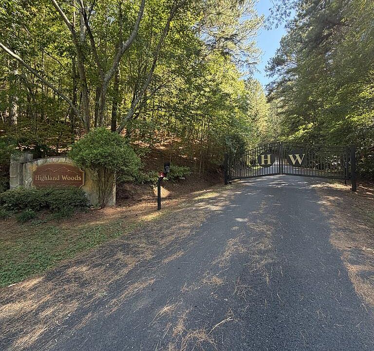 1st image of 168 Highland Woods Rd