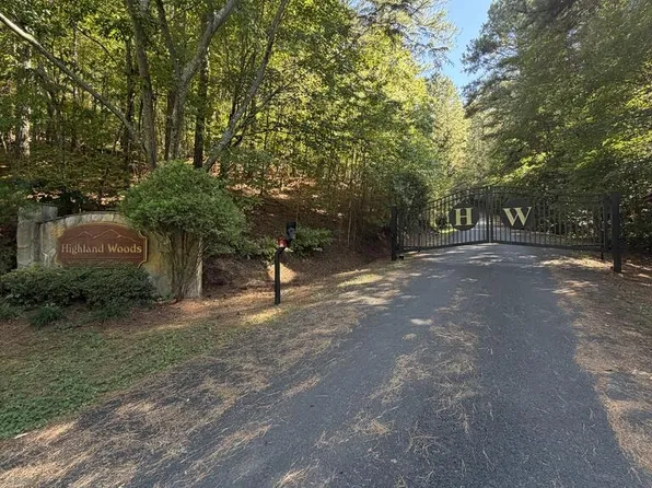 168 Highland Woods Rd, Copperhill, TN 37317