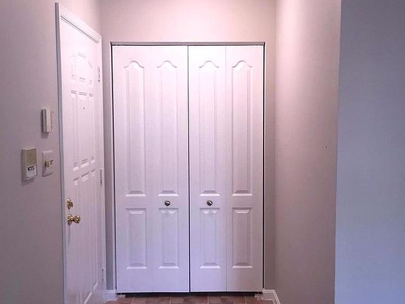 2nd image of 31 Wickham Ct Unit 31