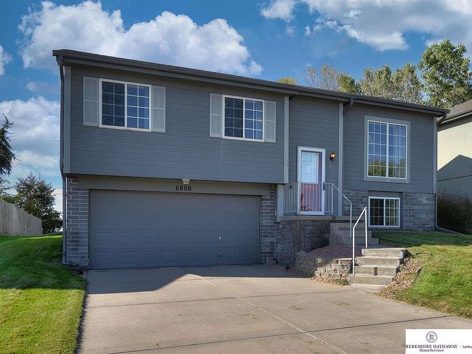 1st image of 6806 N 119th Ave