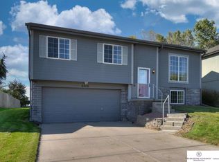 6806 N 119th Ave, Omaha, NE 68164