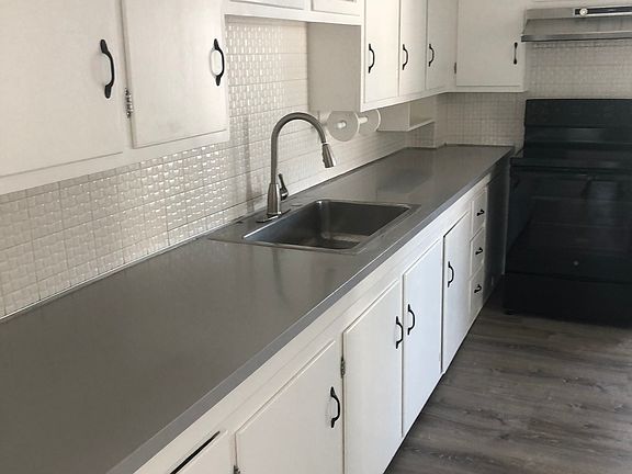 2nd image of 44 Wallis St #2