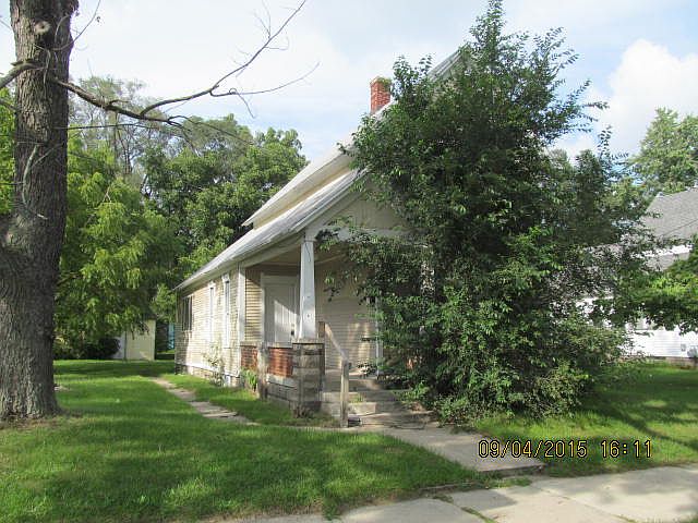 1st image of 1001 Oakdale St SE