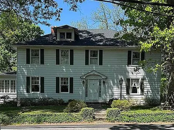 432 S Church St, Shepherdstown, WV 25443