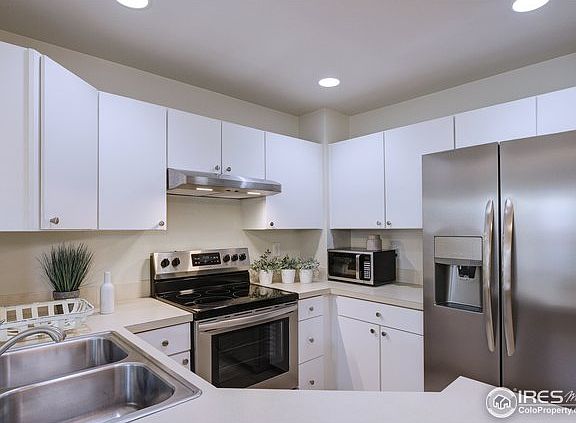 3rd image of 3674 Oakwood Dr
