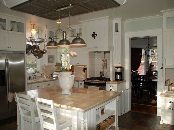 Gourmet Kitchen