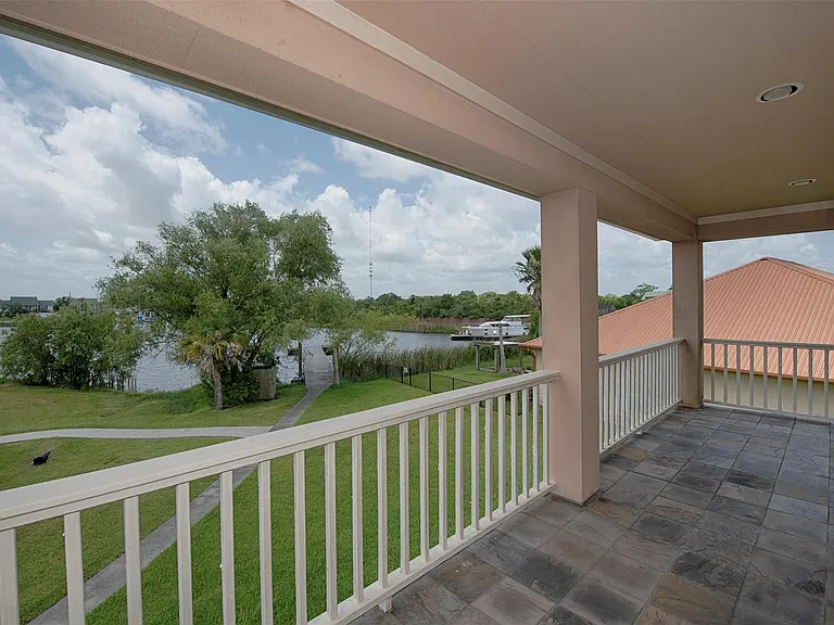 238 Debbie Ln — Photo 21