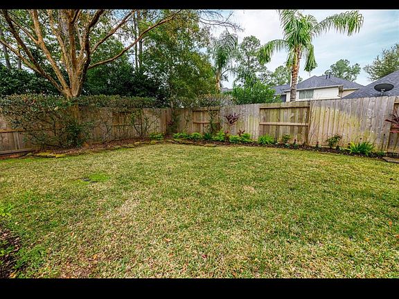 5th image of 16227 Madewood St