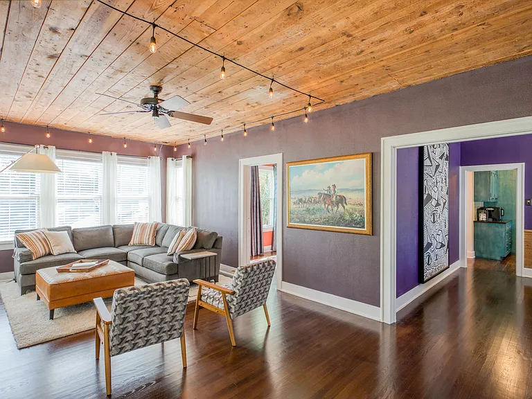 340-342 E Huisache Ave #340 — Photo 8
