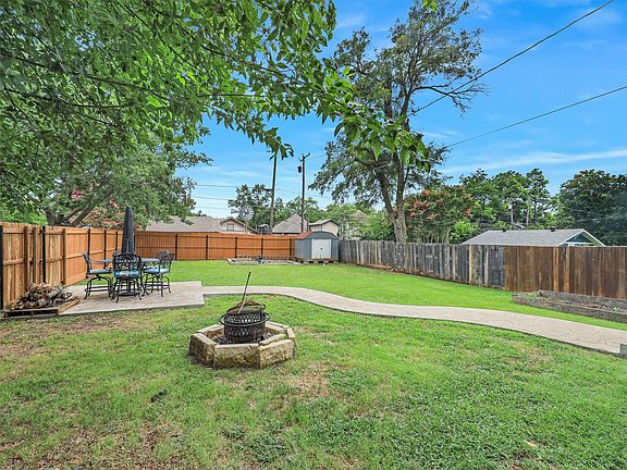 5th image of 1200 W Walker St