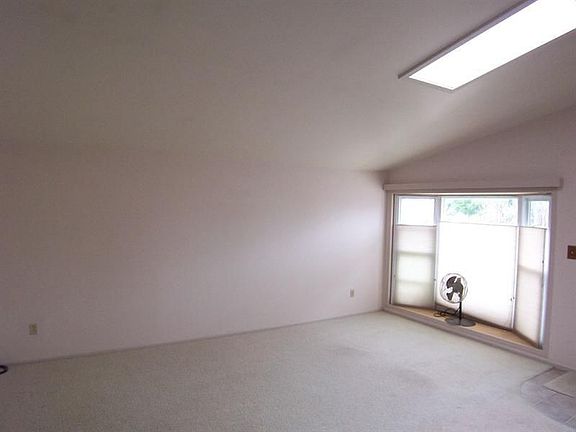 2nd image of 9215 Fullerton Ave