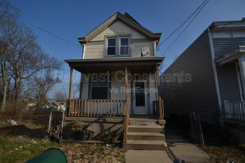 1658 Iliff Ave Photo 1