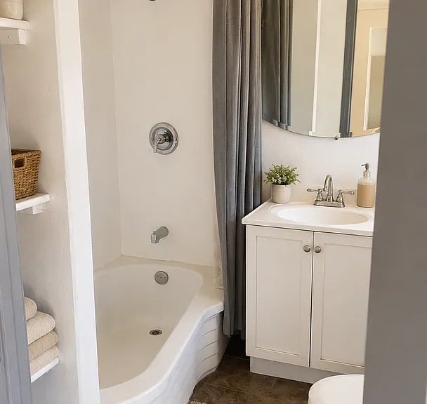 7077 N Weber Ave — Photo 4