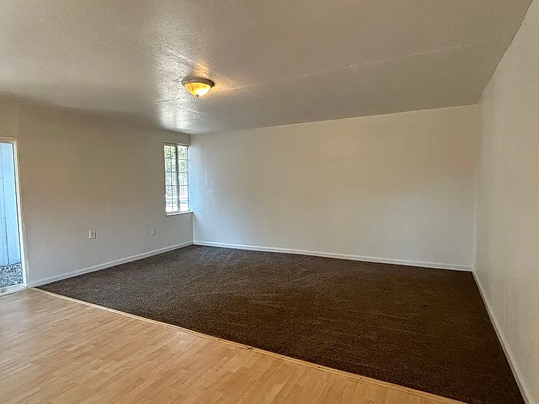 7252 Lincoln Blvd — Photo 4