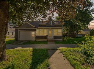 915 3rd Ave NW, Faribault, MN 55021