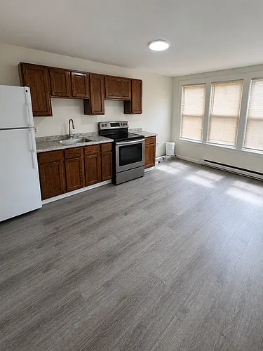 41 Rapallo Ave #2B Photo 1