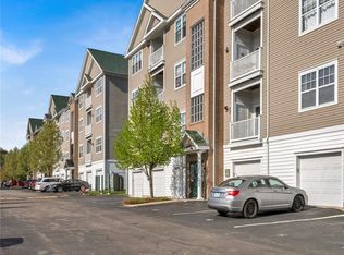 96 Mill St APT 303, Woonsocket, RI 02895
