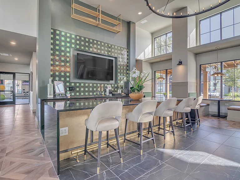 Canter Luxury Apartment Homes — Photo 8