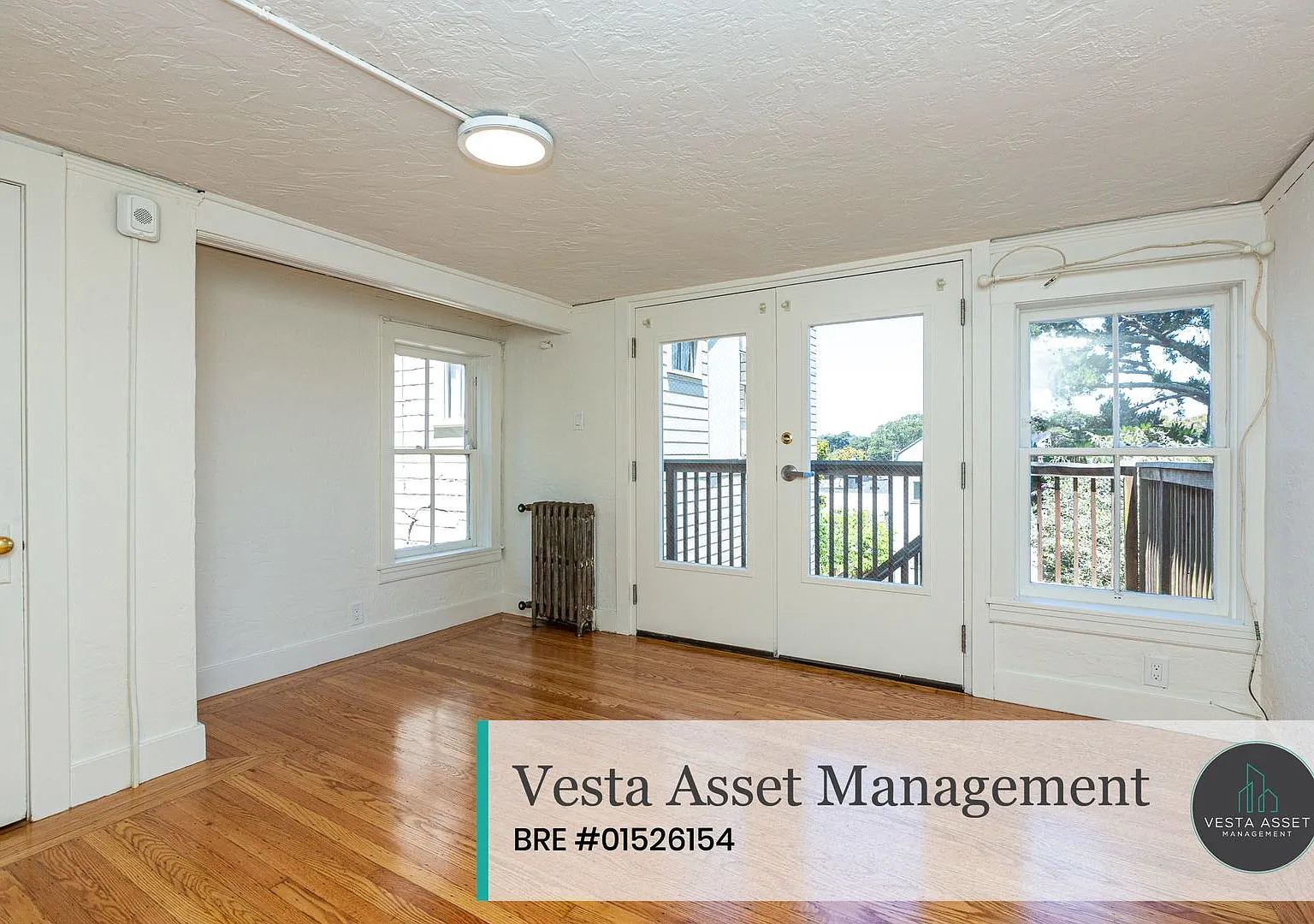 260 Carl Street — Photo 1