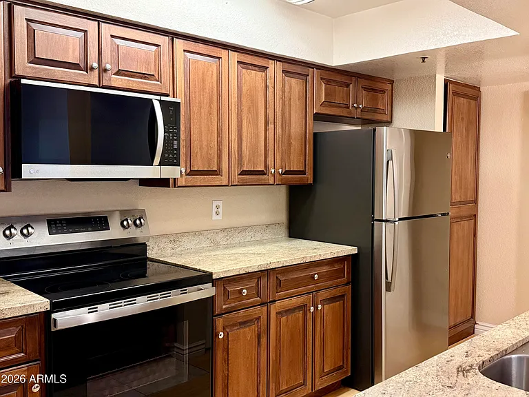 100 E Fillmore St #114 — Photo 8