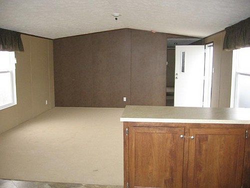 2nd image of 285 Red Oak Dr