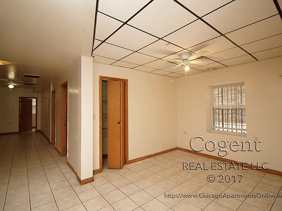 5th image of 2334 N Sacramento Ave APT 1