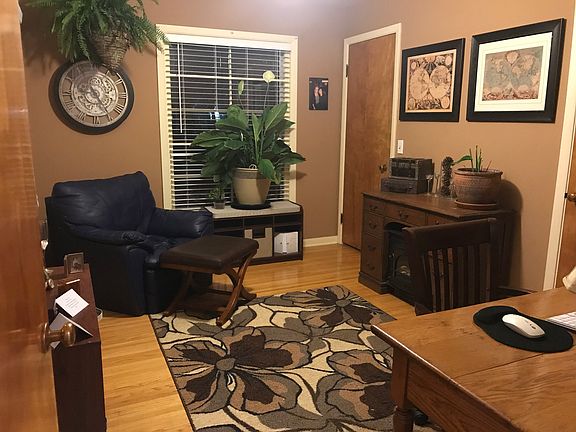 Office/3rd bedroom-1st floor