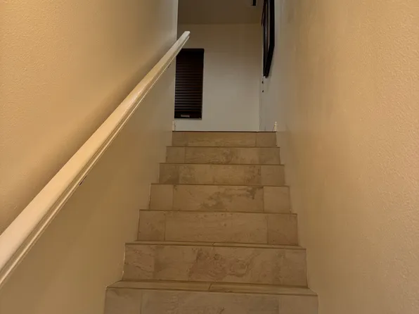 (undisclosed Address), Waialua, HI 96791