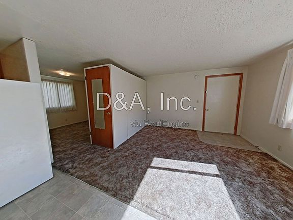 3rd image of 425 SW 9th St