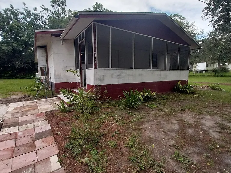 4298 County Road 693 — Photo 2