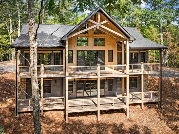 164 Brook Ln, Mineral Bluff, GA 30559