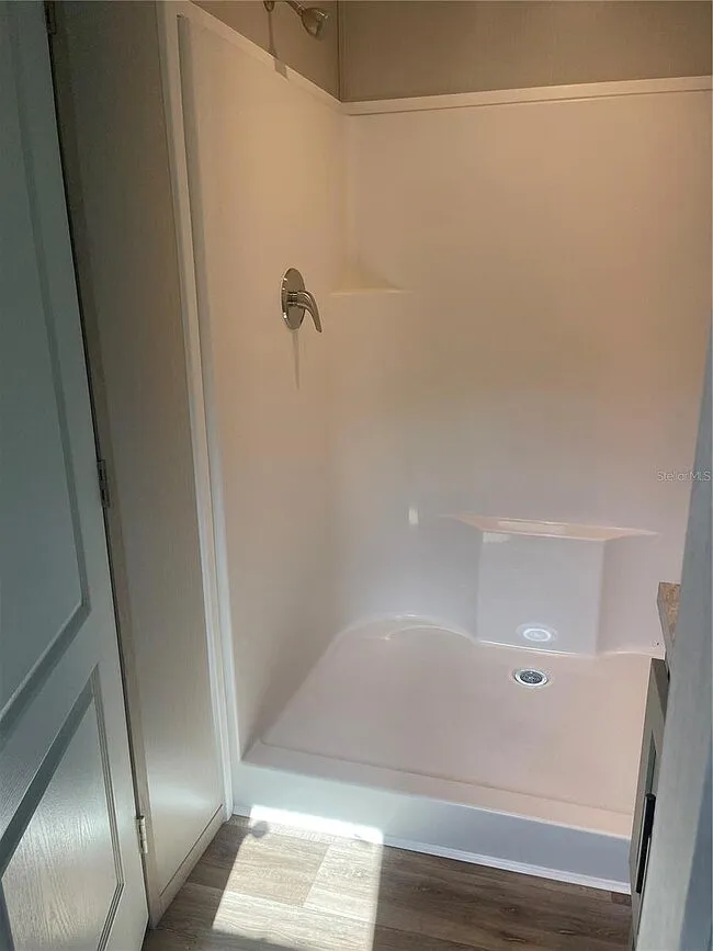 2 bed, 896 sqft, $2,600 — Photo 3