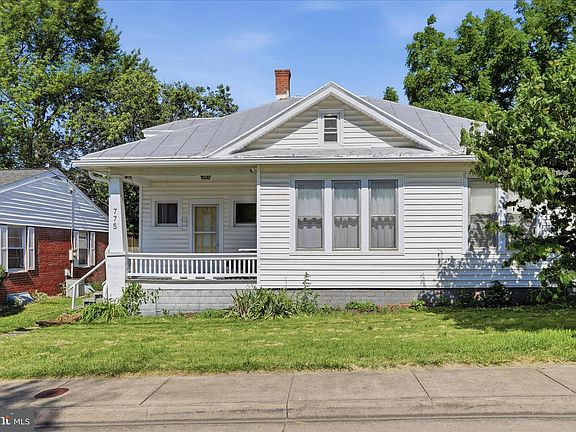 3rd image of 775 Collicello St