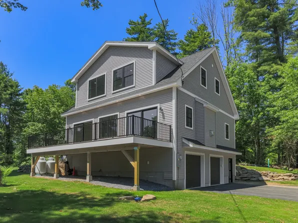 11 Sunset Avenue, Hampstead, NH 03841