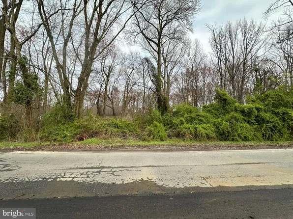 53 Cape May Ave, Deptford, NJ 08096