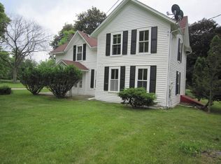 26194 W Grass Lake Rd, Antioch, IL 60002