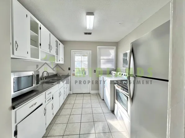 4559 Oxford Rd, Columbia, SC 29209