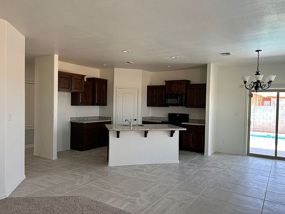 4th image of 4364 S Sunflower Dr