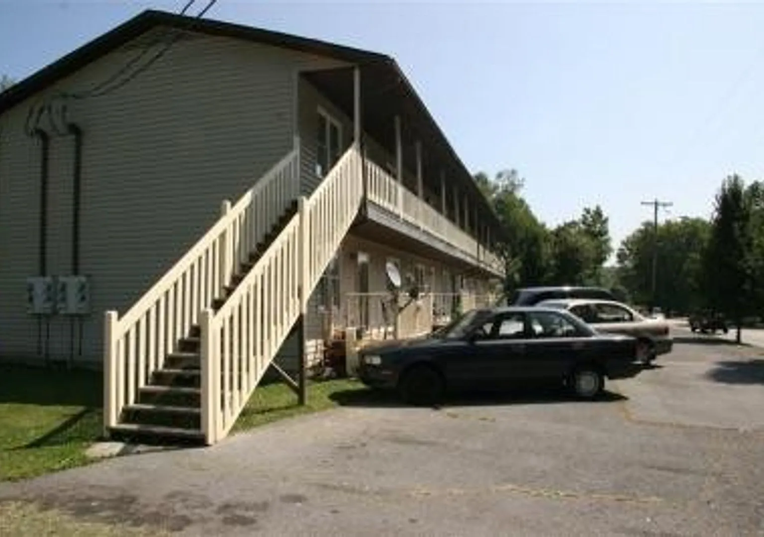 2 Bedroom / 1 Bath Apartment Johnson City, TN — Photo 1