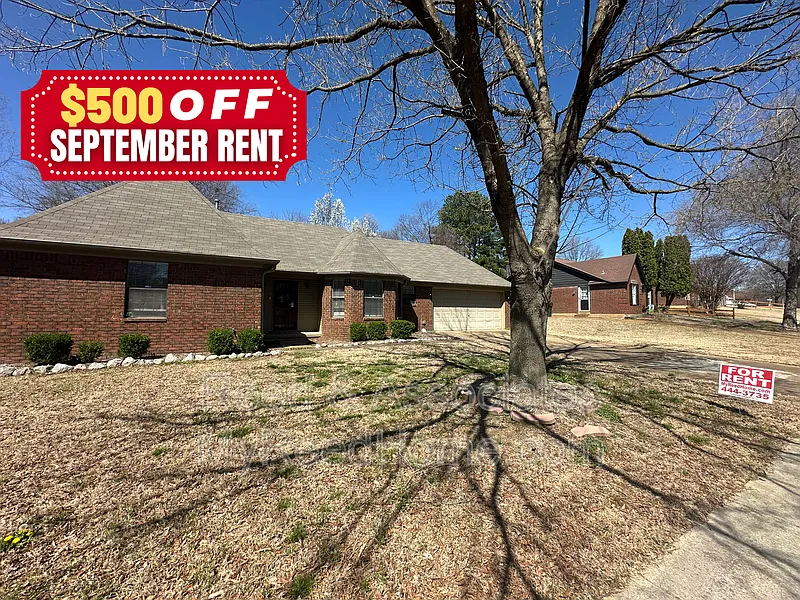 3 bed, 2.0 bath, $1,950 — Photo 1
