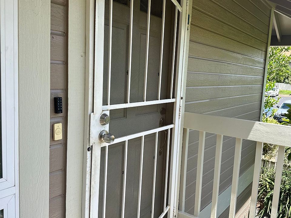 1st image of 140 Uwapo Rd APT 12-203