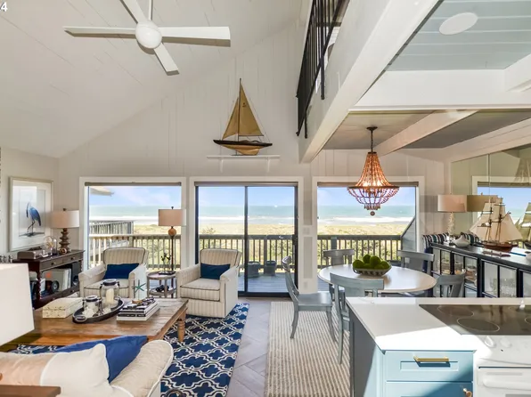 29134 Ellensburg Ave APT 23, Gold Beach, OR 97444