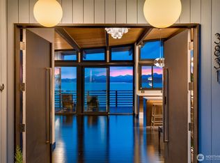 3831 58th Ave SW, Seattle, WA 98116