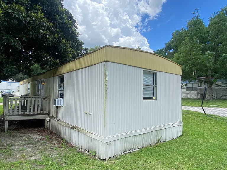 1145 S Christiana Ave — Photo 12